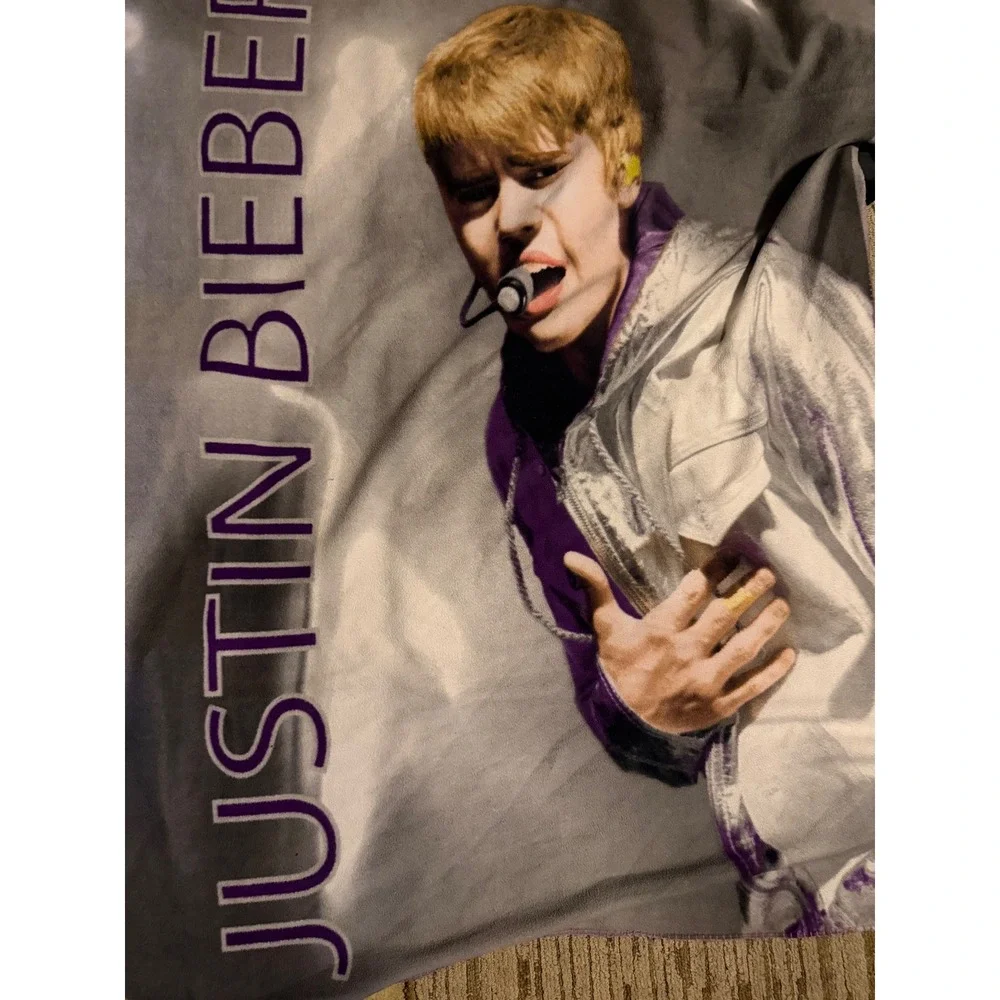 Justin Bieber Fleece Throw Blanket Purple Grey Music Fan Memorabilia Collectible